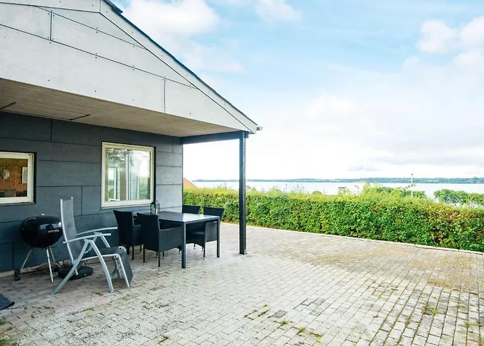4 Person In Aabenraa-by Traum 아벤라